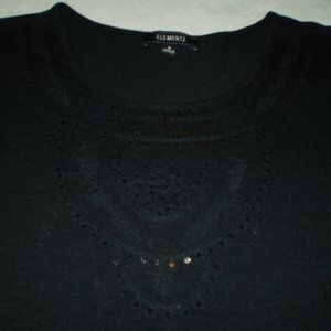 SIZE: MED.~BLACK/W BLACK LACE FRONT KNIT TOP~NWOT